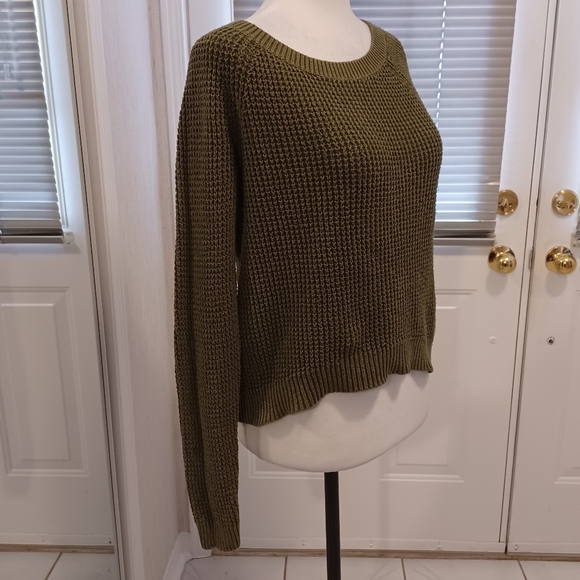 $4 Add-on Green Knit Sweater - Size Small - Picture 3 of 7